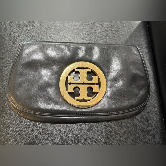 Tory Burch chain crossbody in black - Picture 5 of 5